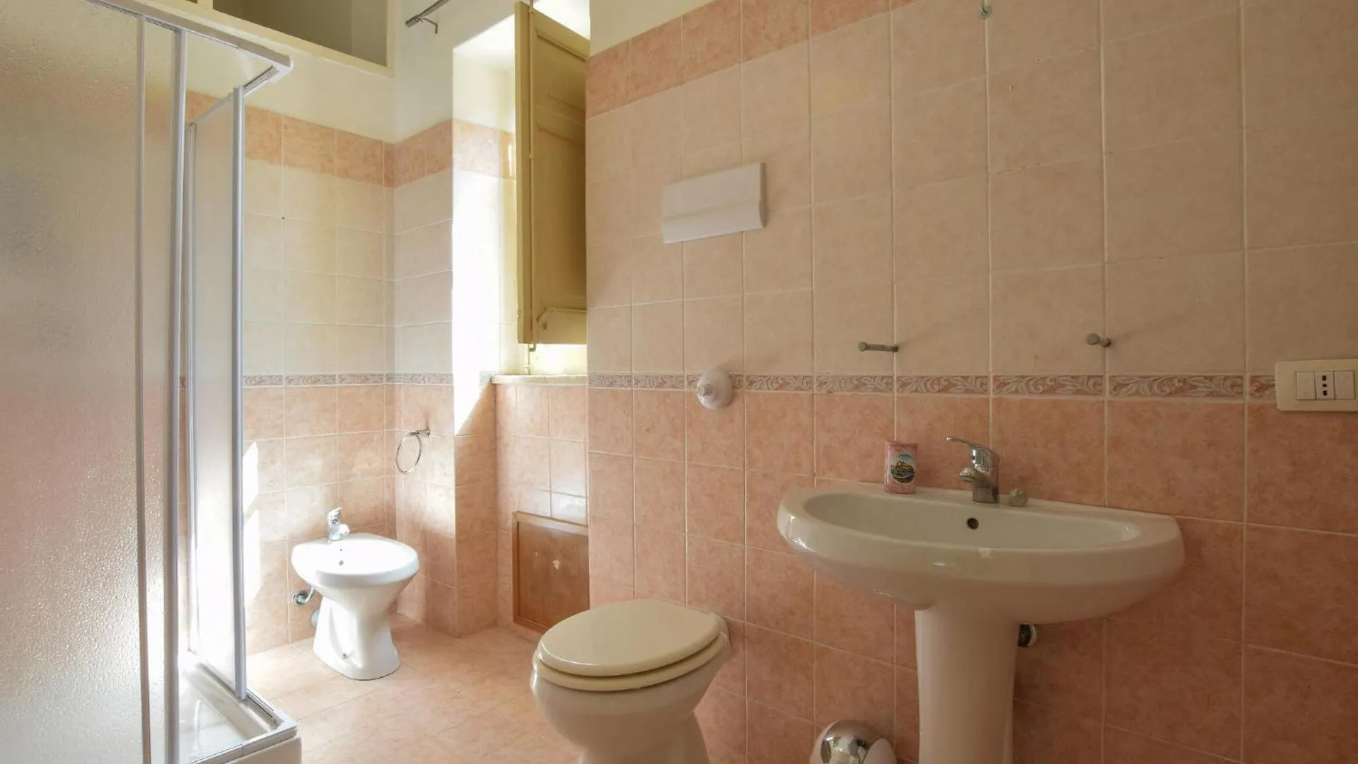 2 Bedroom Stunning Home In Castellammare Del Golf Castellammare del Golfo