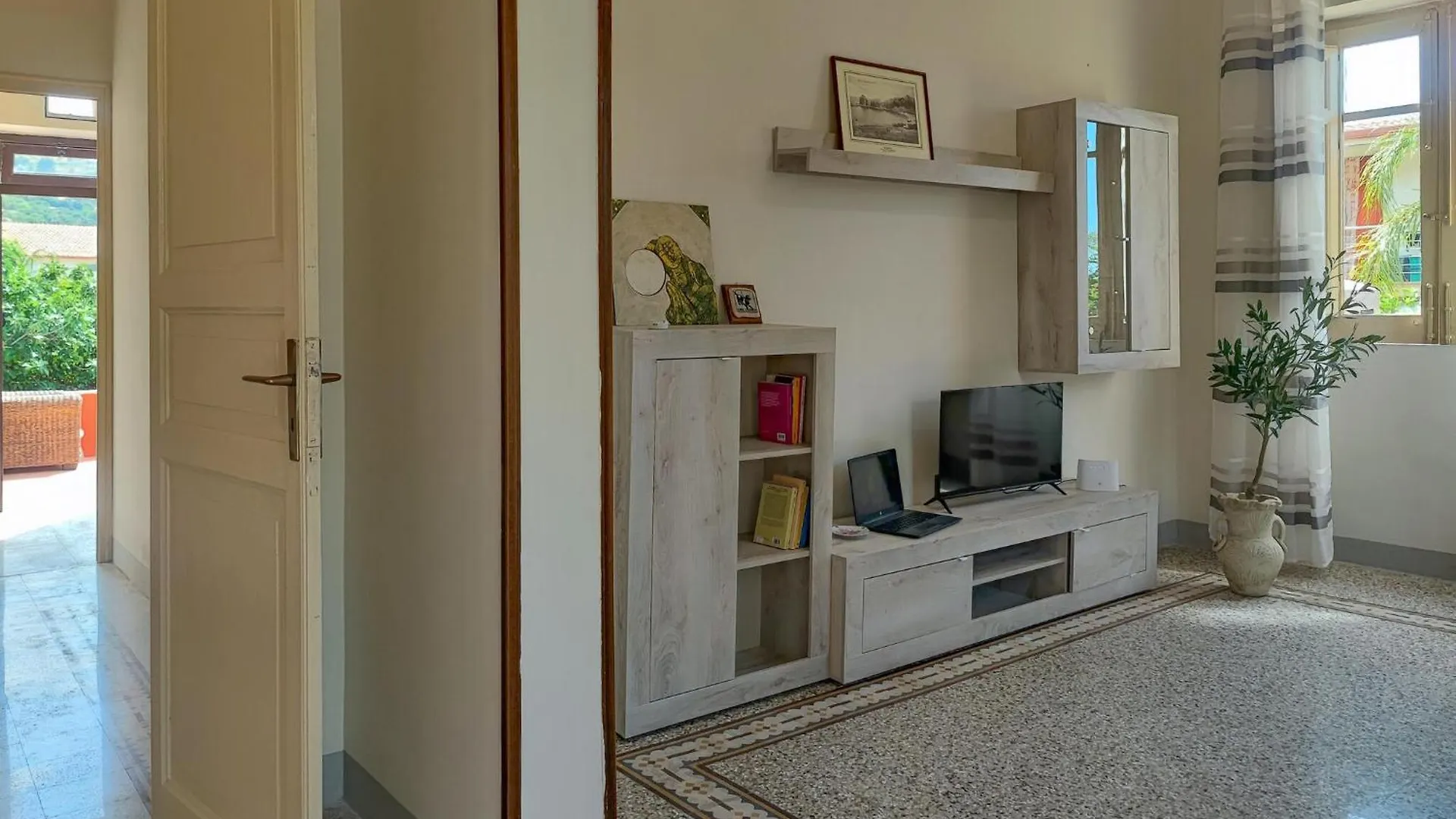 2 Bedroom Stunning Home In Castellammare Del Golf Castellammare del Golfo