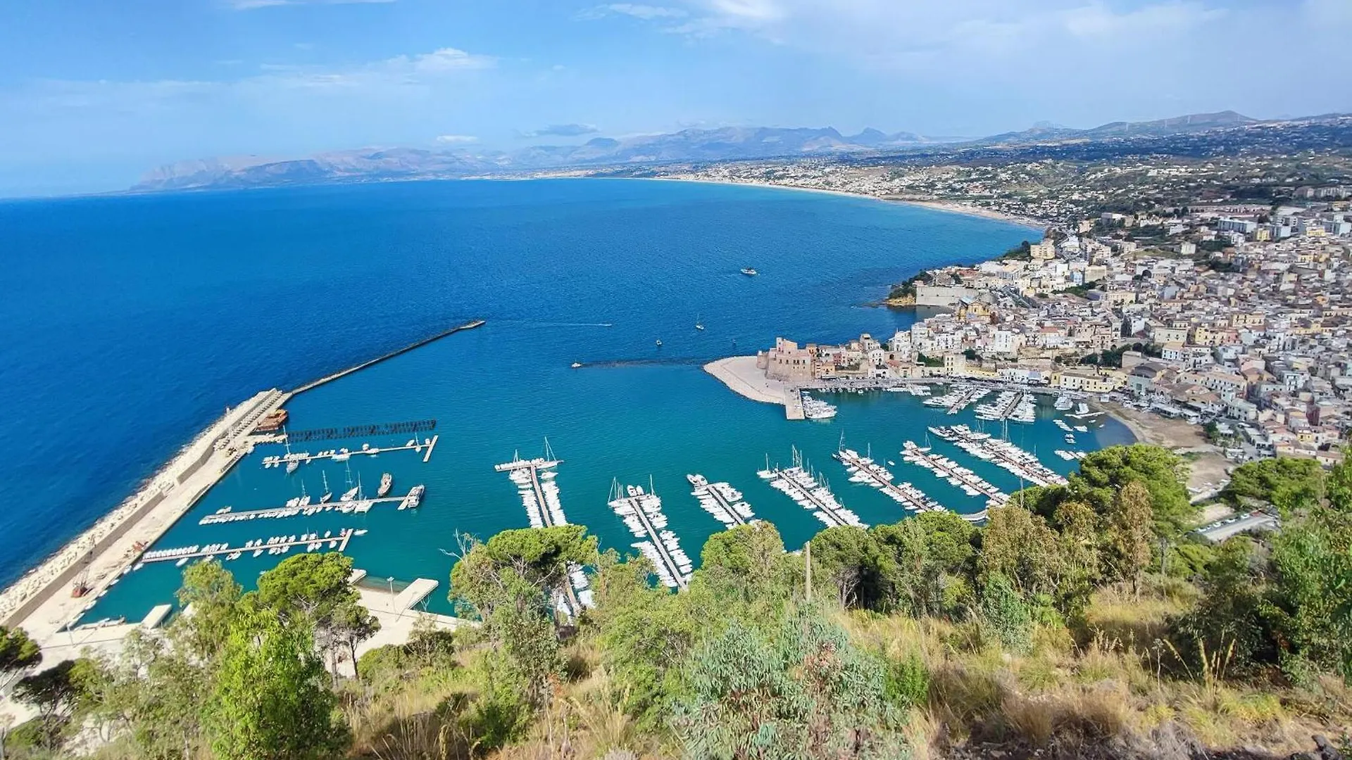 2 Bedroom Stunning Home In Castellammare Del Golf Castellammare del Golfo