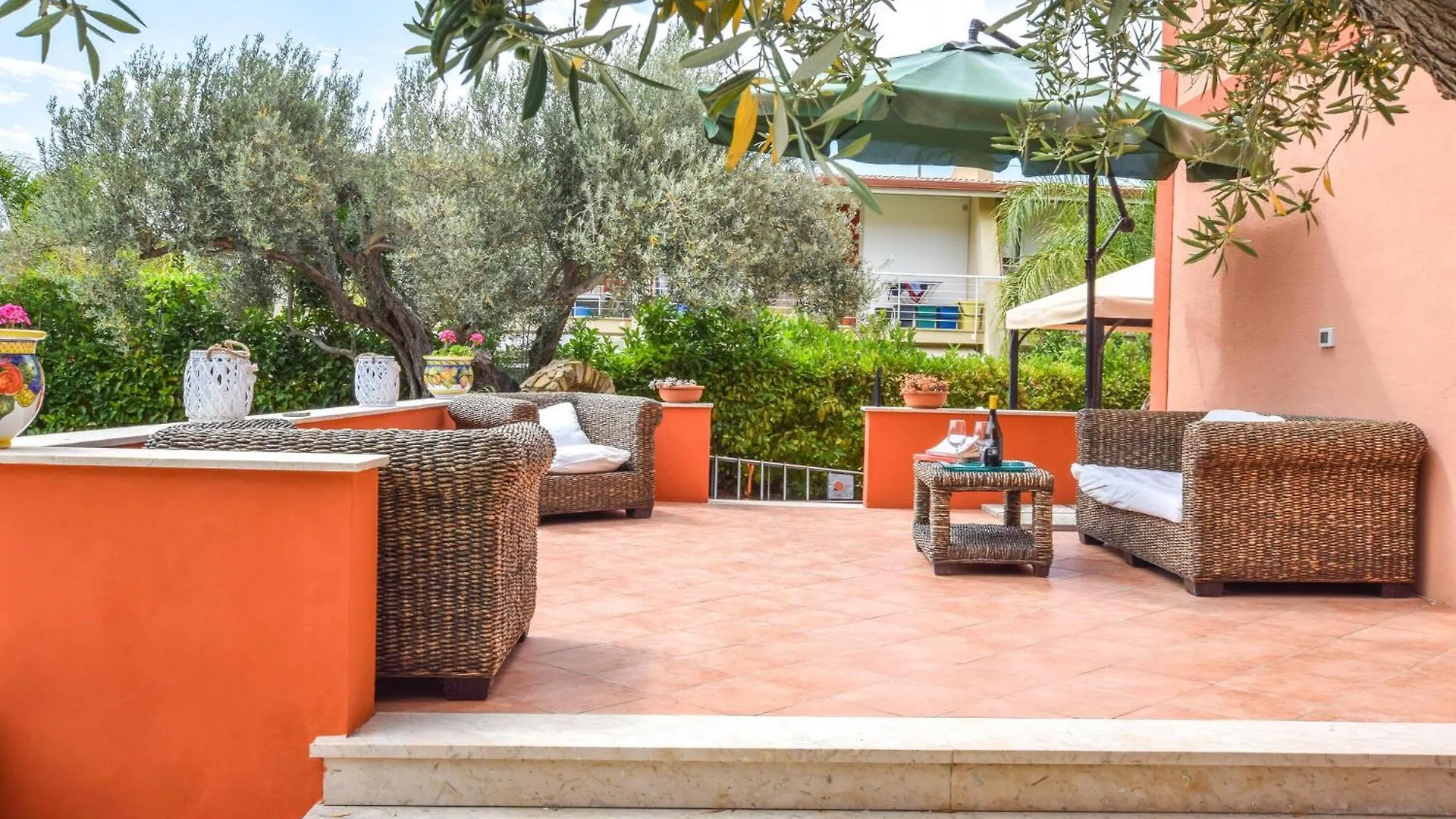 2 Bedroom Stunning Home In Castellammare Del Golf Castellammare del Golfo